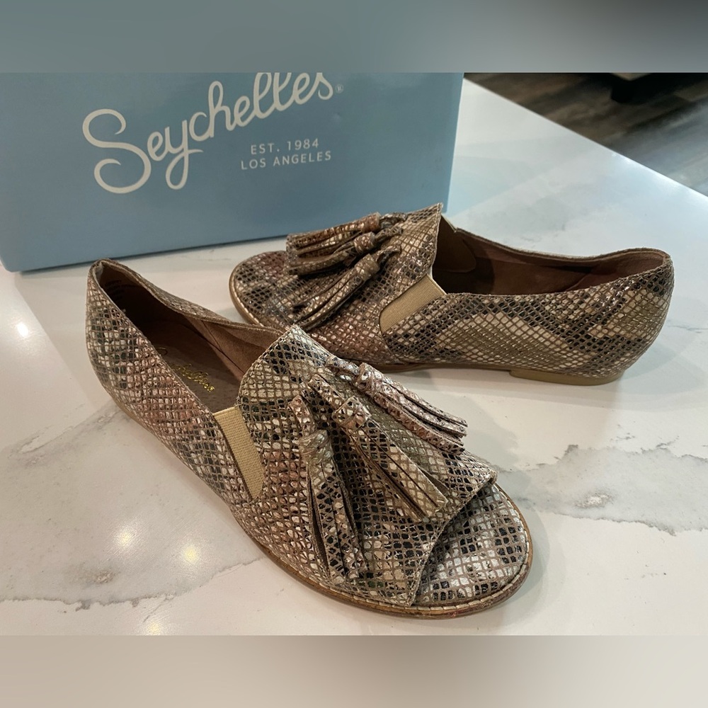Seychelles Snakeskin Tassel Loafers - Brown and Tan 7.5